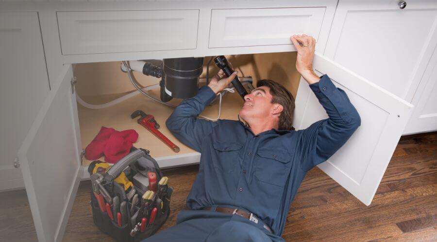 Expert burst pipe repair services in Easton, KS